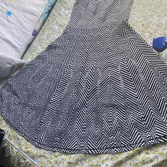 Free with 100 purchase- opening ceremony black white stretch dress - Picture 5 of 8